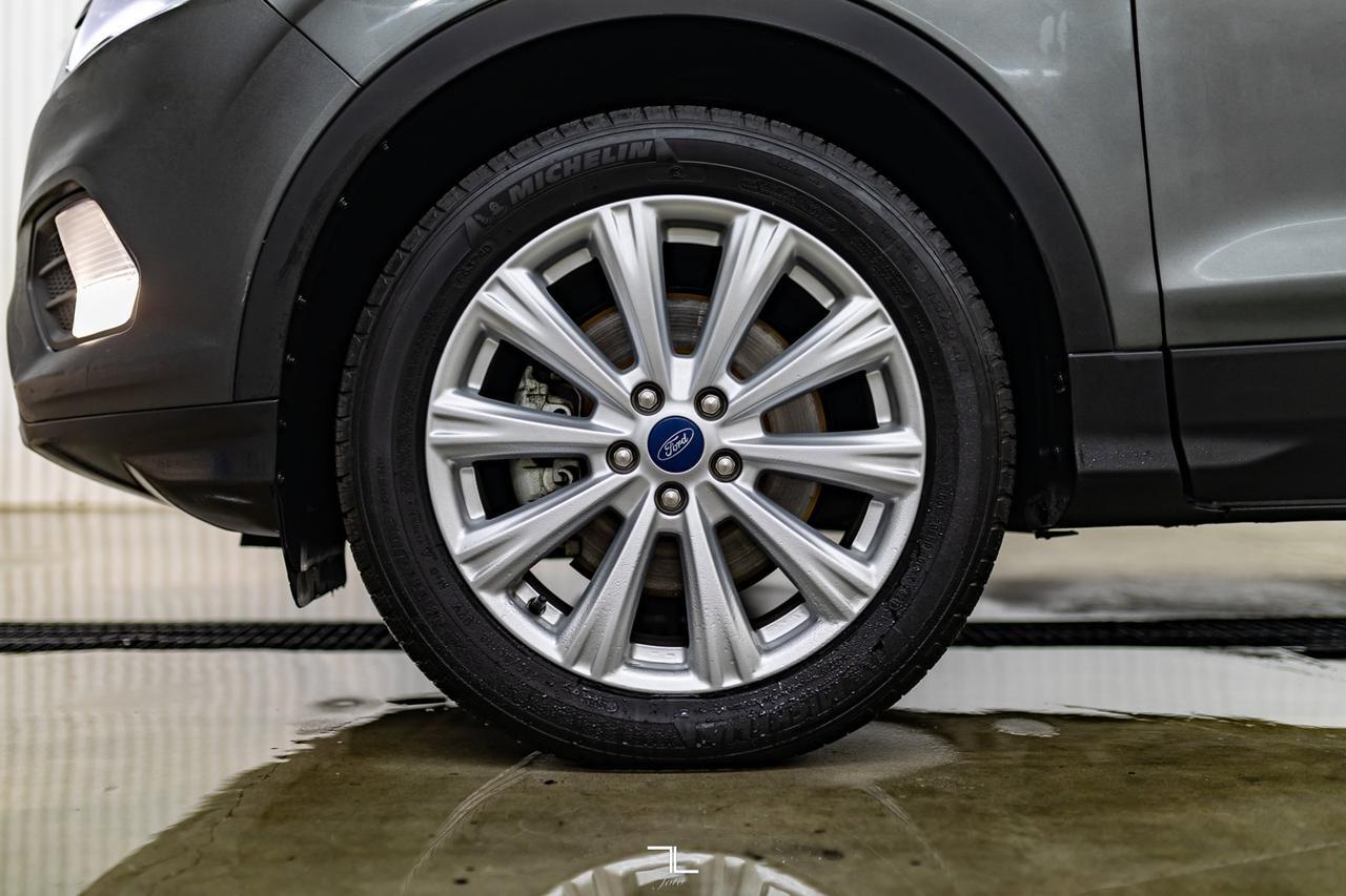 2019 Ford Escape AWD SEL Leather Roof BCam Red Deer AB