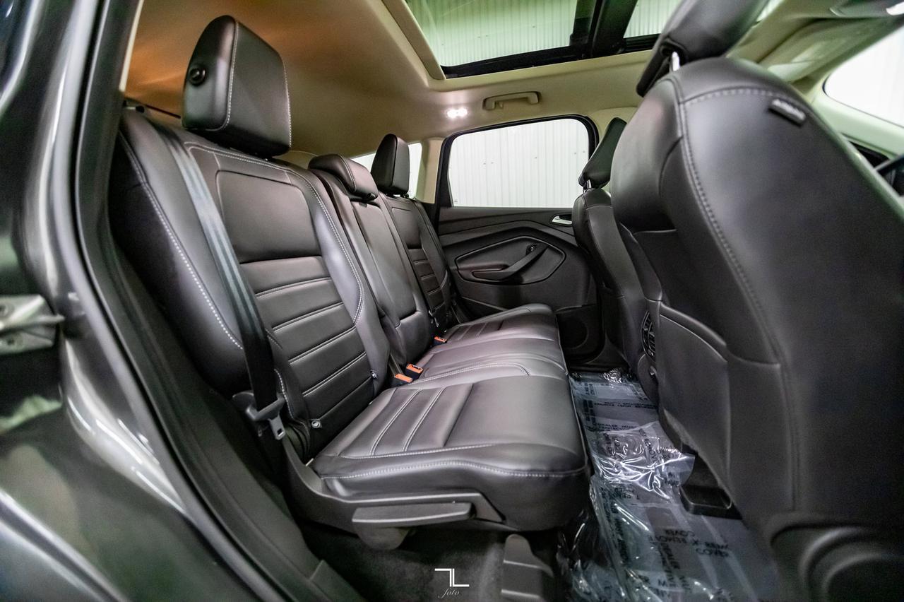 2019 Ford Escape AWD SEL Leather Roof BCam Red Deer AB