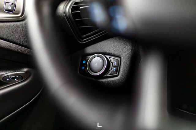 2019 Ford Escape AWD SEL Leather Roof BCam Red Deer AB