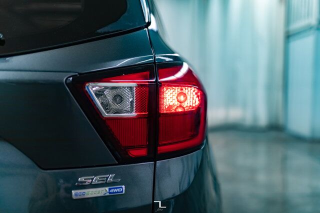 2019 Ford Escape AWD SEL Leather Roof BCam Red Deer AB