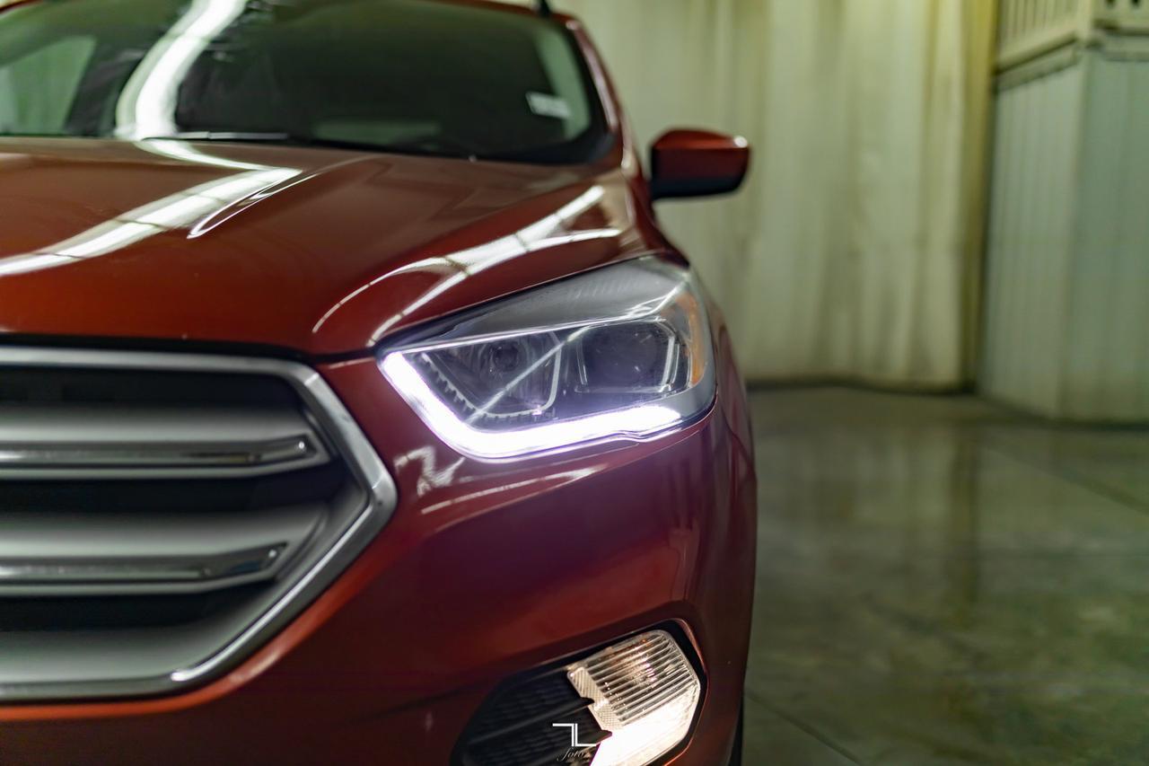 2019 Ford Escape AWD SEL Leather Roof Nav BCam Red Deer AB