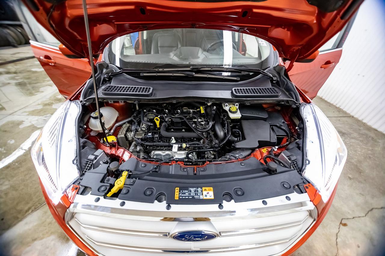 2019 Ford Escape AWD SEL Leather Roof Nav BCam Red Deer AB