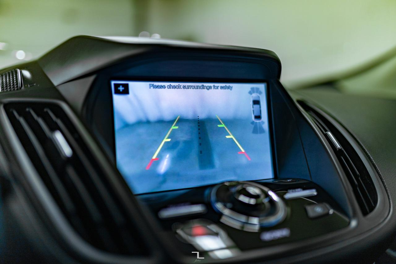 2019 Ford Escape AWD Titanium Leather Nav BCam Red Deer AB