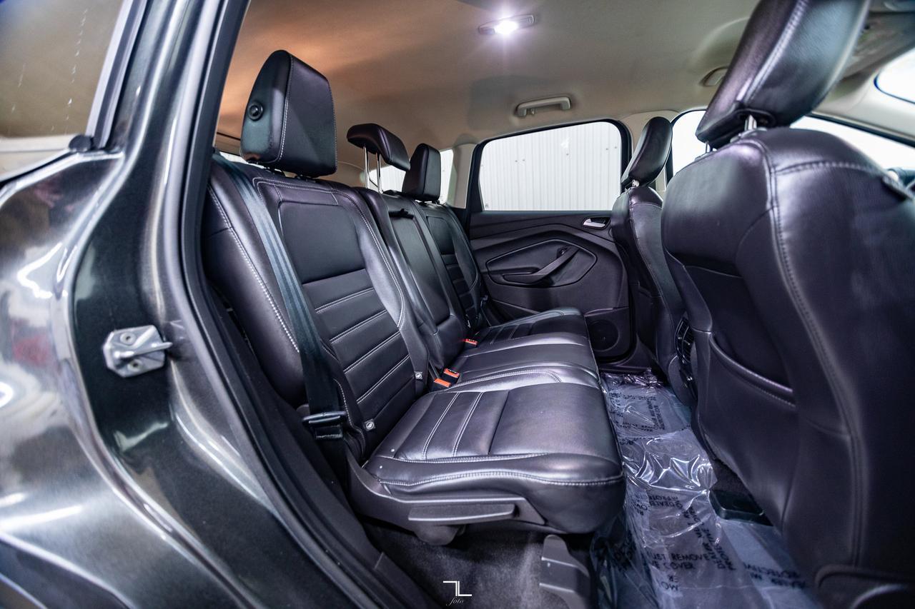 2019 Ford Escape AWD Titanium Leather Nav BCam Red Deer AB