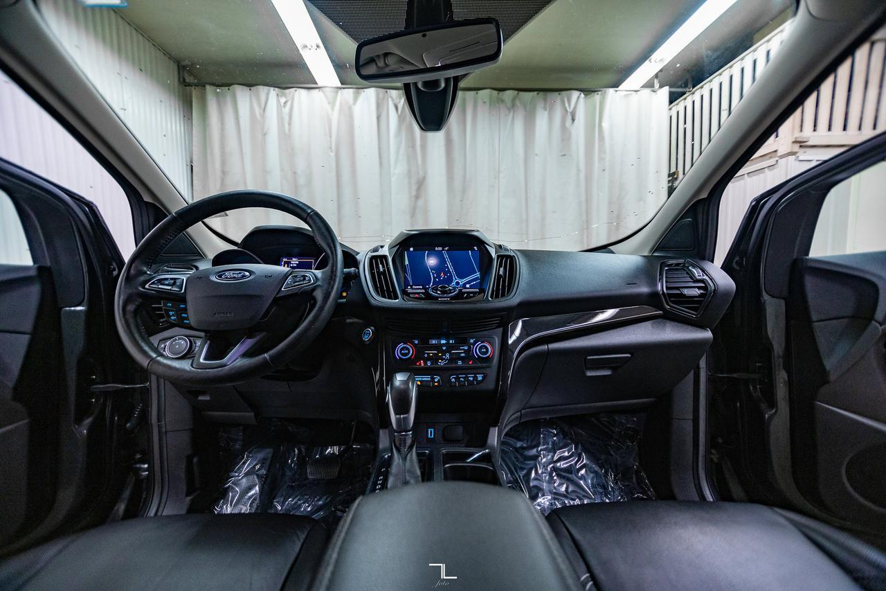 2019 Ford Escape AWD Titanium Leather Nav BCam Red Deer AB