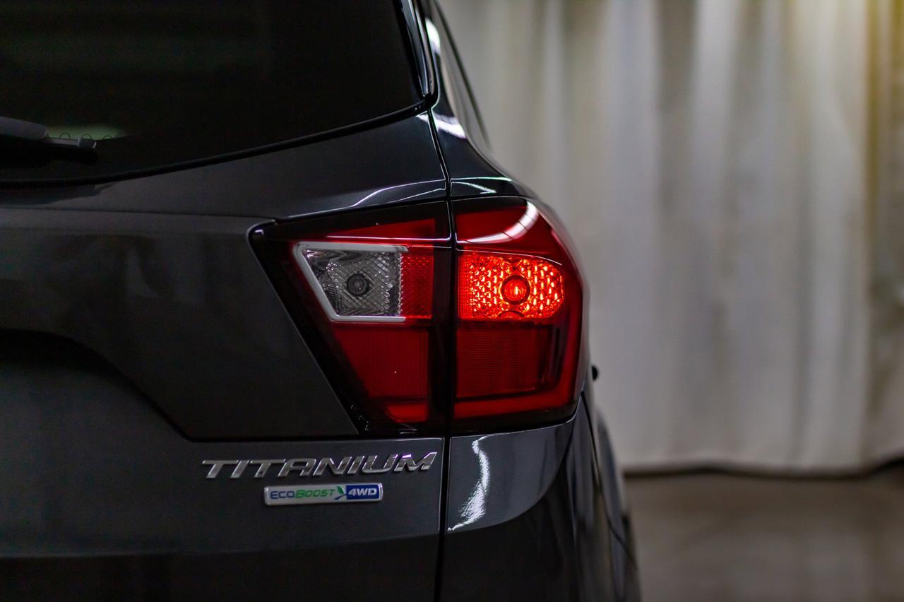 2019 Ford Escape AWD Titanium Leather Roof Nav BCam Red Deer AB