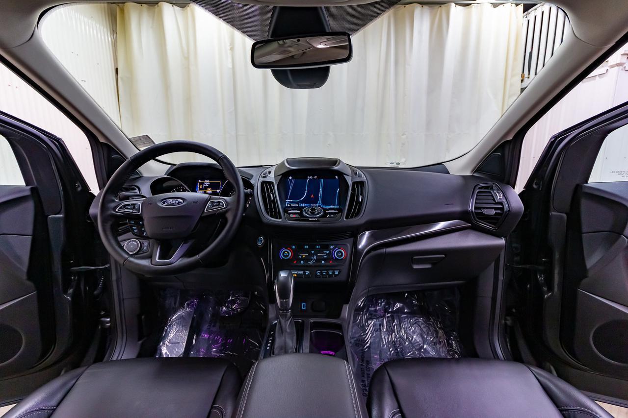 2019 Ford Escape AWD Titanium Leather Roof Nav BCam Red Deer AB