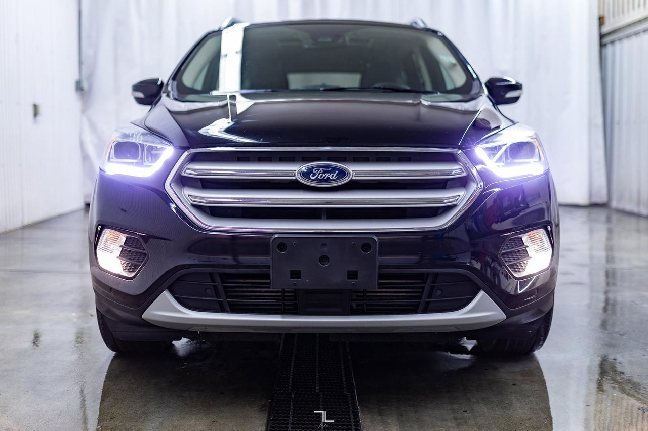 2019 Ford Escape AWD Titanium Leather Roof Nav BCam Red Deer AB