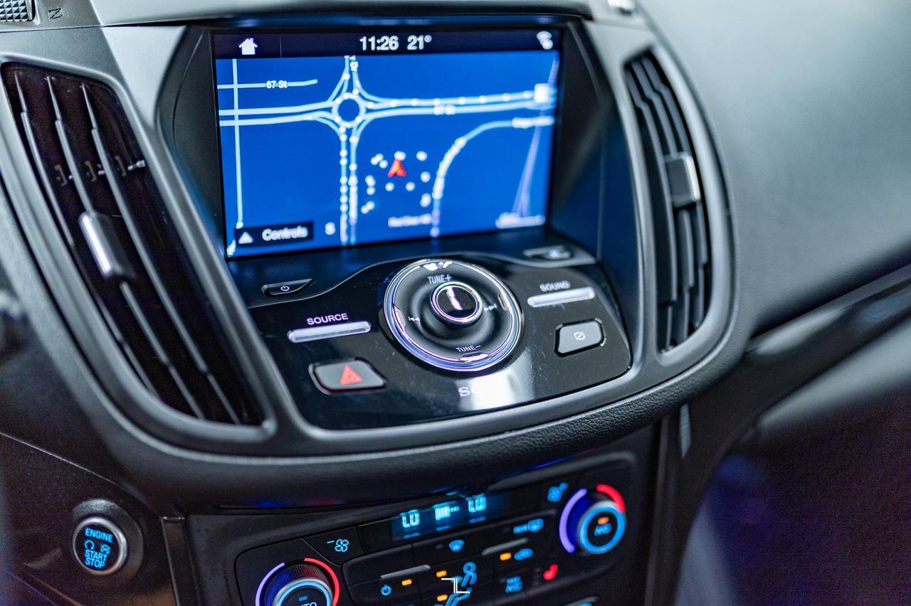 2019 Ford Escape AWD Titanium Leather Roof Nav BCam Red Deer AB