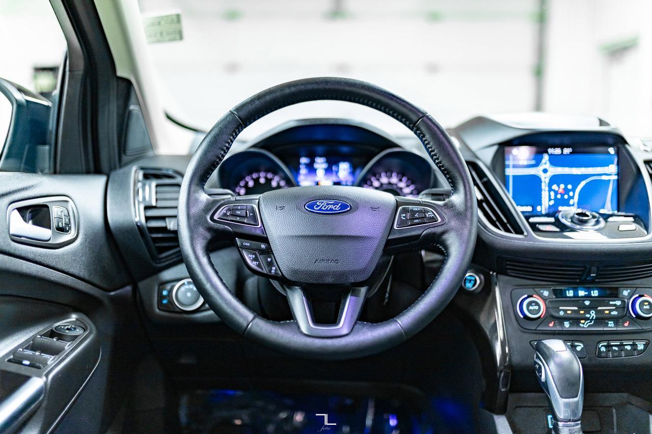 2019 Ford Escape AWD Titanium Leather Roof Nav BCam Red Deer AB