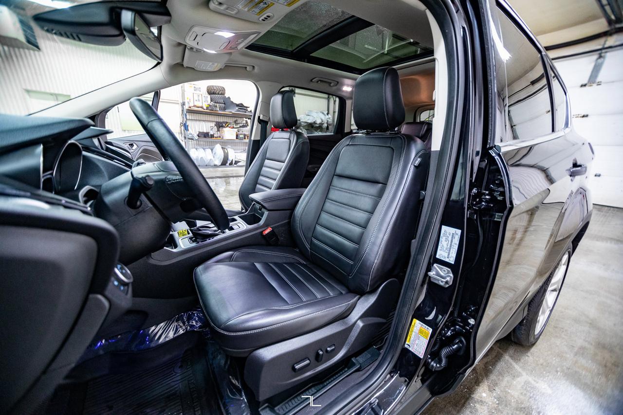 2019 Ford Escape AWD Titanium Leather Roof Nav BCam Red Deer AB