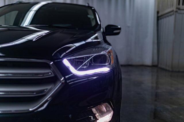 2019 Ford Escape AWD Titanium Leather Roof Nav BCam Red Deer AB