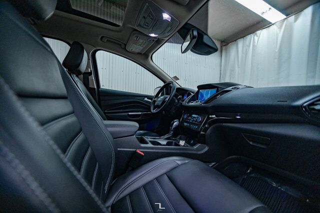 2019 Ford Escape AWD Titanium Leather Roof Nav BCam Red Deer AB