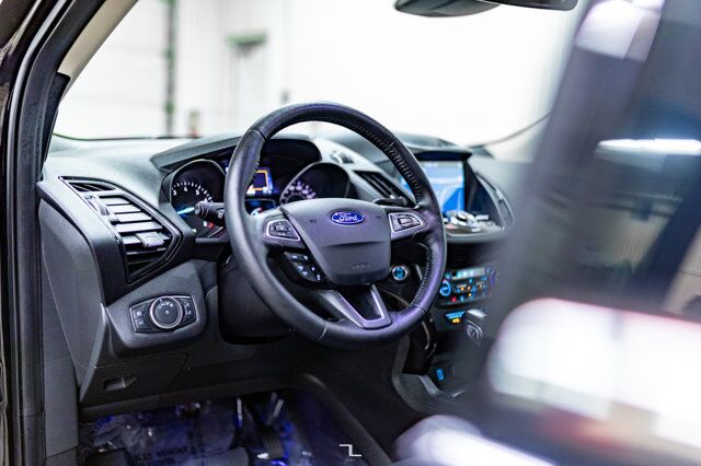 2019 Ford Escape AWD Titanium Leather Roof Nav BCam Red Deer AB