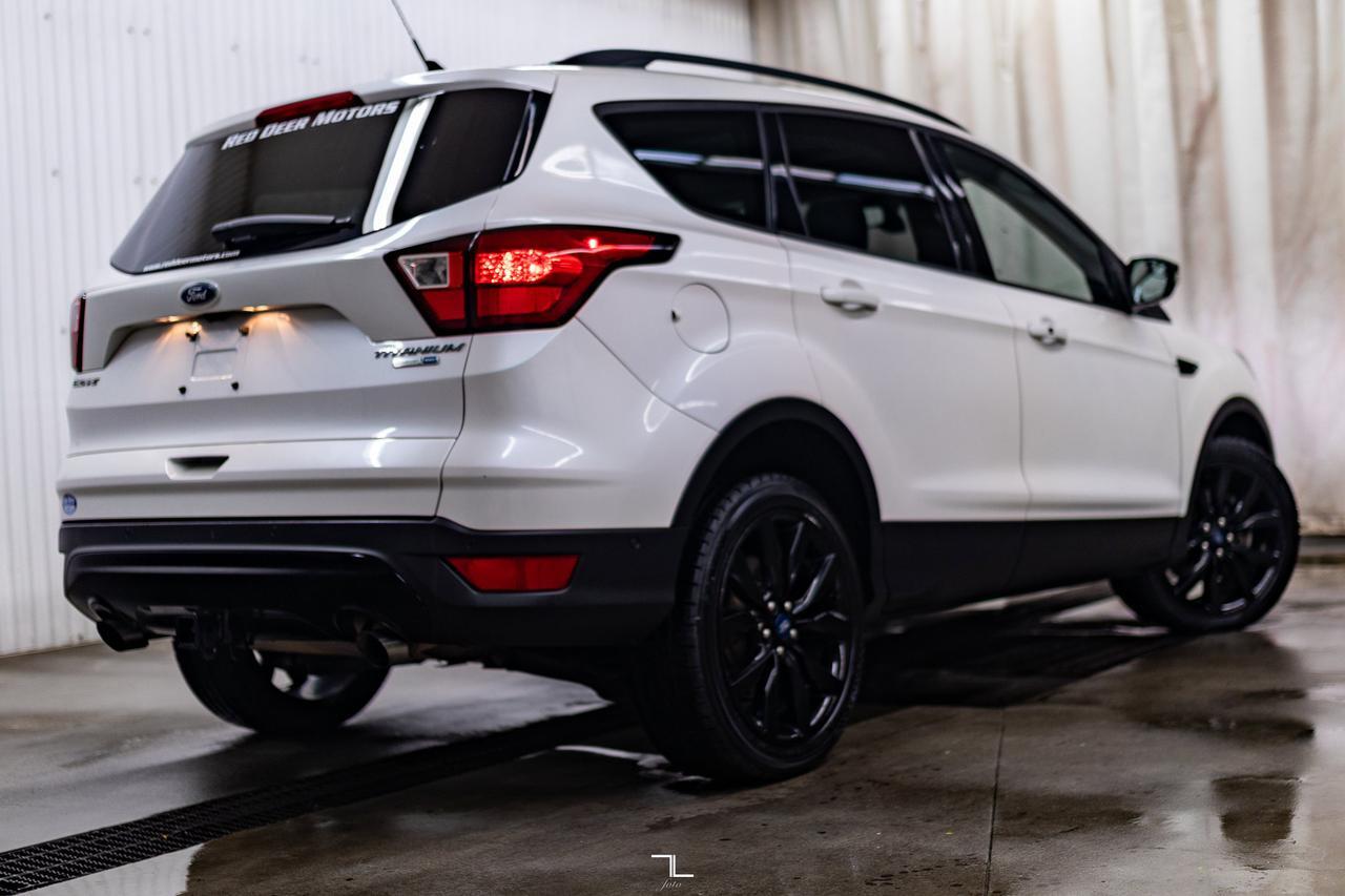 2019 Ford Escape AWD Titanium Nav Roof BCam Red Deer AB