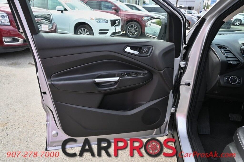 2019 Ford Escape SE - 1.5L - Automatic - 4X4 - Remote Start - Heated Front Seats - Keyless Entry - Power Windows & Door Locks - Fog Lights - Backup Camera - Push To Start Anchorage AK