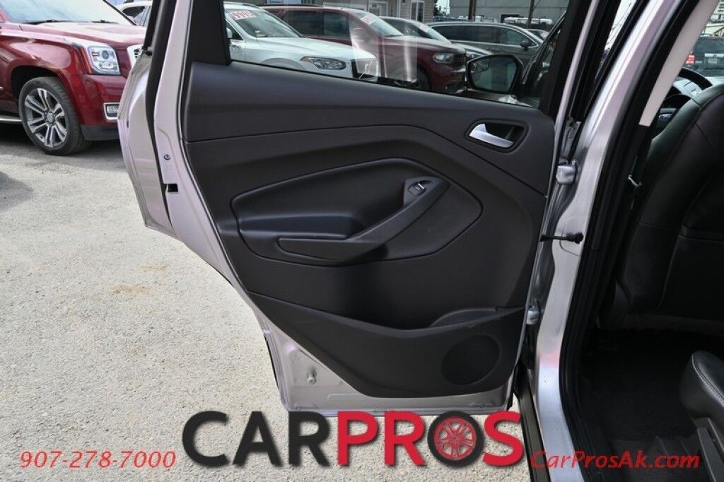 2019 Ford Escape SE - 1.5L - Automatic - 4X4 - Remote Start - Heated Front Seats - Keyless Entry - Power Windows & Door Locks - Fog Lights - Backup Camera - Push To Start Anchorage AK
