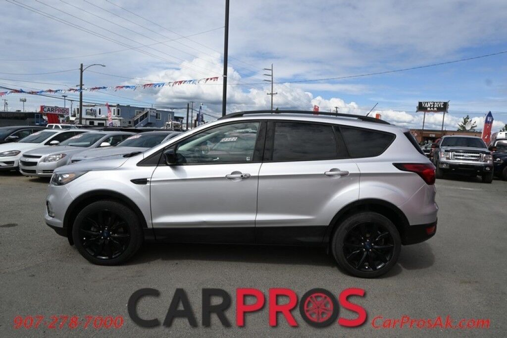 2019 Ford Escape SE - 1.5L - Automatic - 4X4 - Remote Start - Sport Appearance Pkg - Heated Front Seats - Keyless Entry - Power Windows & Door Locks - Fog Lights - Backup Camera - Push To Start Anchorage AK