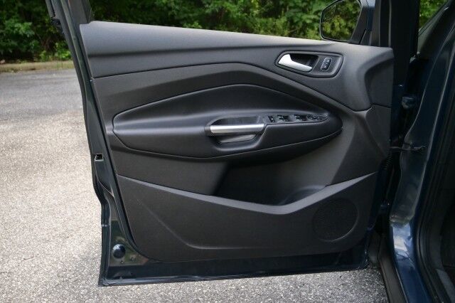 2019 Ford Escape SE 4WD / Heated Front Seats / Ecoboost! High Point NC