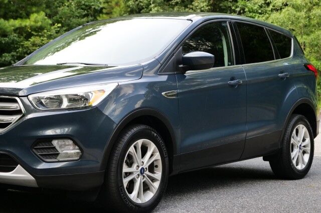 2019 Ford Escape SE 4WD / Heated Front Seats / Ecoboost! High Point NC
