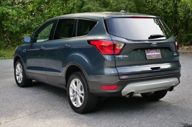2019 Ford Escape SE 4WD / Heated Front Seats / Ecoboost! High Point NC