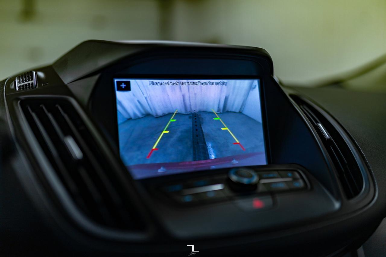 2019 Ford Escape SE BCam Red Deer AB