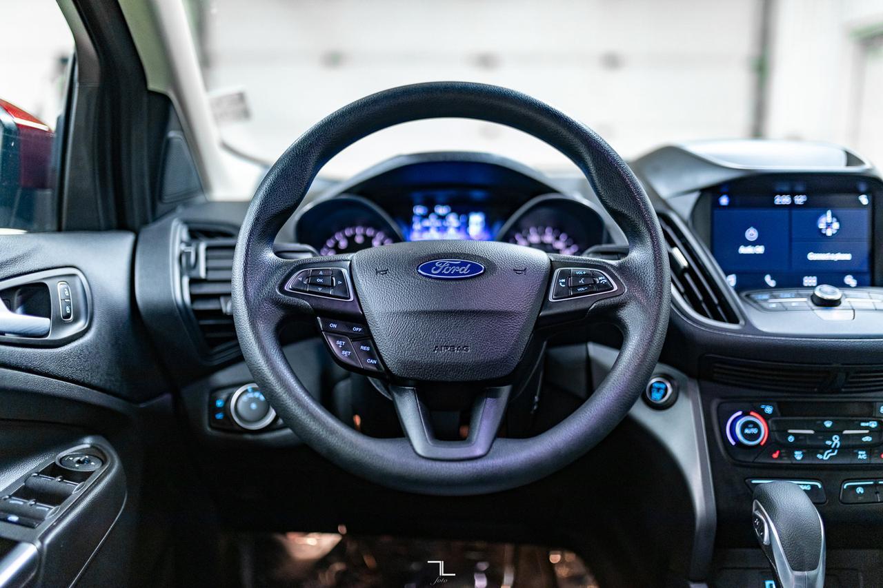 2019 Ford Escape SE BCam Red Deer AB