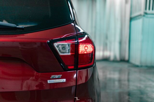 2019 Ford Escape SE BCam Red Deer AB