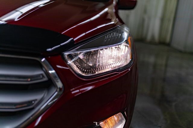 2019 Ford Escape SE BCam Red Deer AB