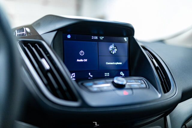 2019 Ford Escape SE BCam Red Deer AB