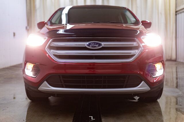 2019 Ford Escape SE BCam Red Deer AB