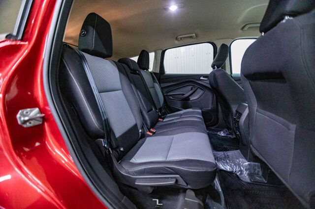 2019 Ford Escape SE BCam Red Deer AB