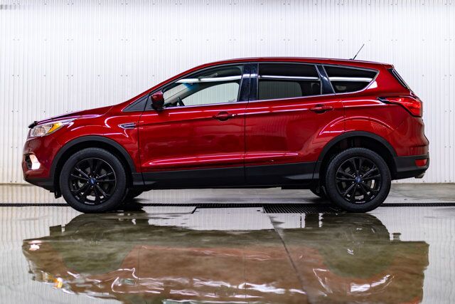 2019 Ford Escape SE BCam Red Deer AB