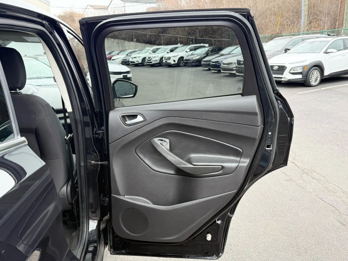 2019 Ford Escape SE Sport Utility 4D Cincinnati OH