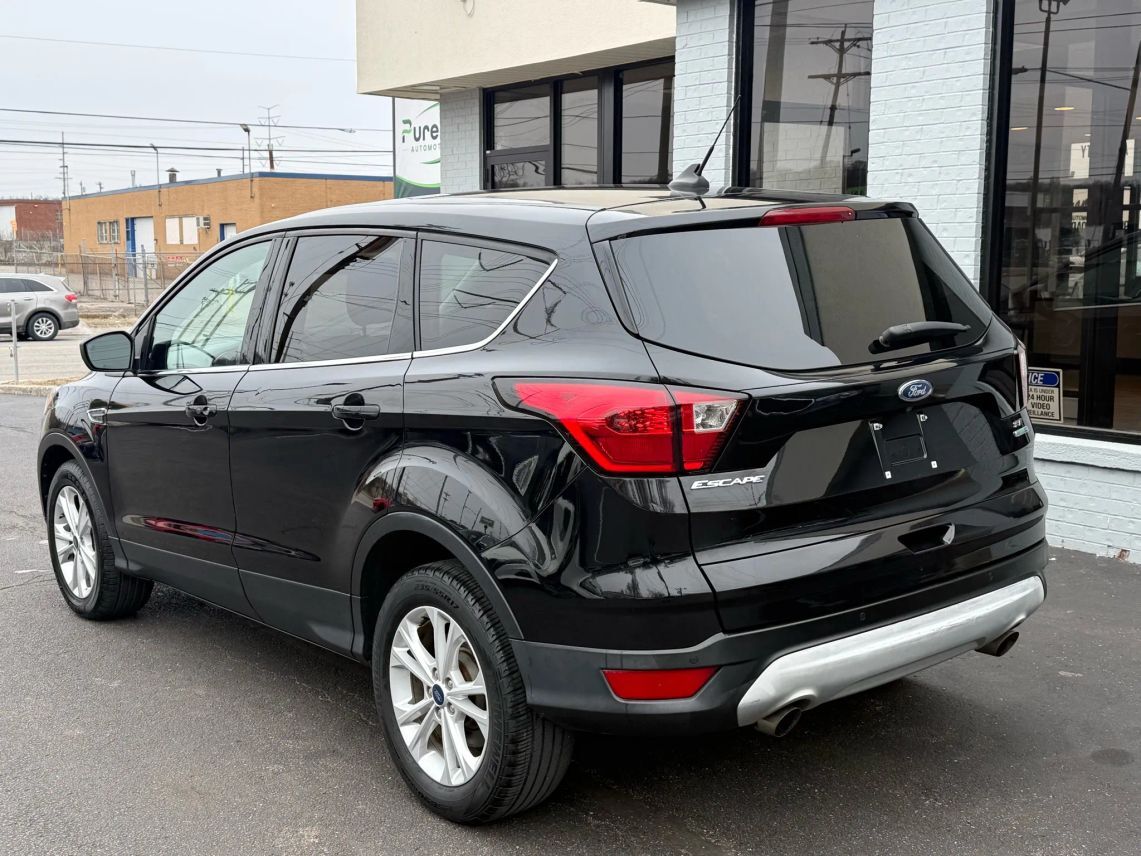 2019 Ford Escape SE Sport Utility 4D Cincinnati OH