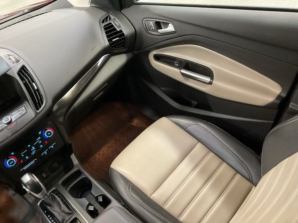 2019 Ford Escape SEL Duluth MN