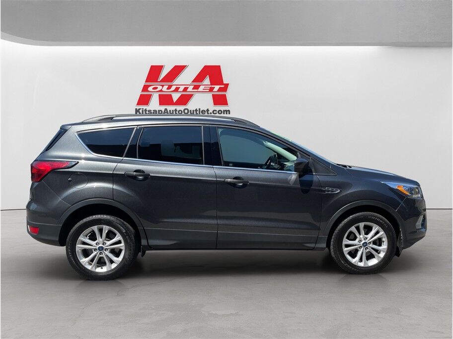 2019 Ford Escape SEL Sport Utility 4D
