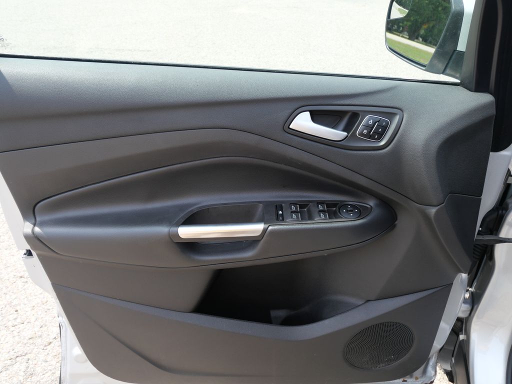 2019 Ford Escape Titanium Mt Pleasant MI