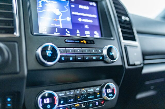 2019 Ford Expedition 4x4 Limited Leather Roof Nav BCam Red Deer AB