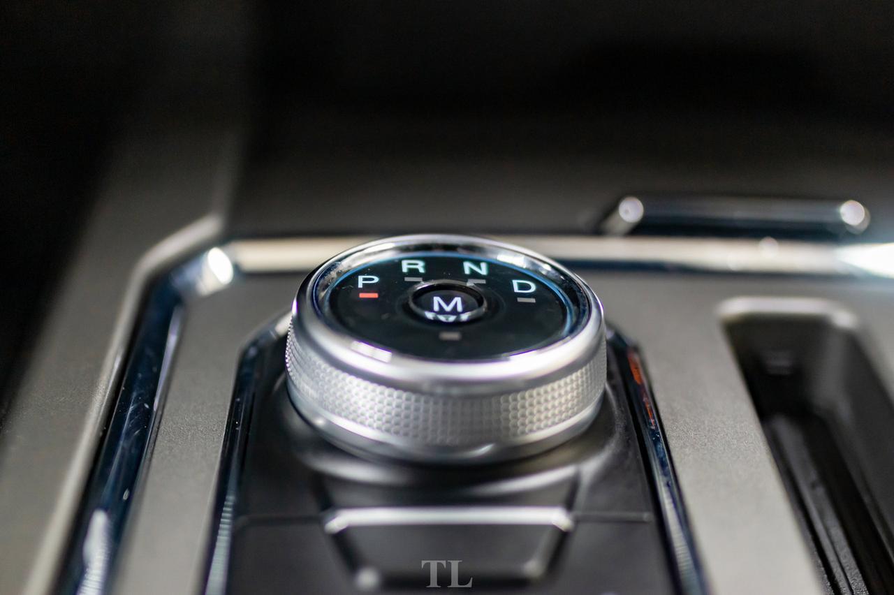 2019 Ford Expedition AWD XLT BCam Red Deer AB