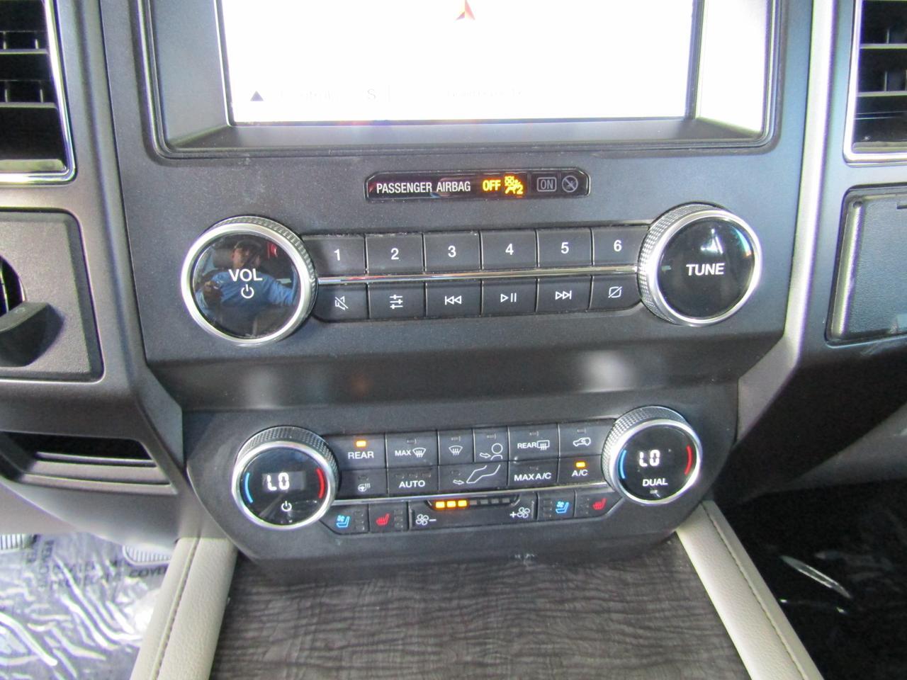 2019 Ford Expedition MAX Limited 4x2 Grand Prairie TX