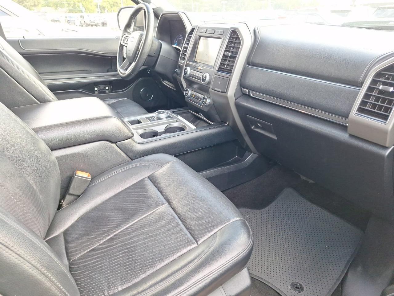 2019 Ford Expedition Max XLT Hurst TX