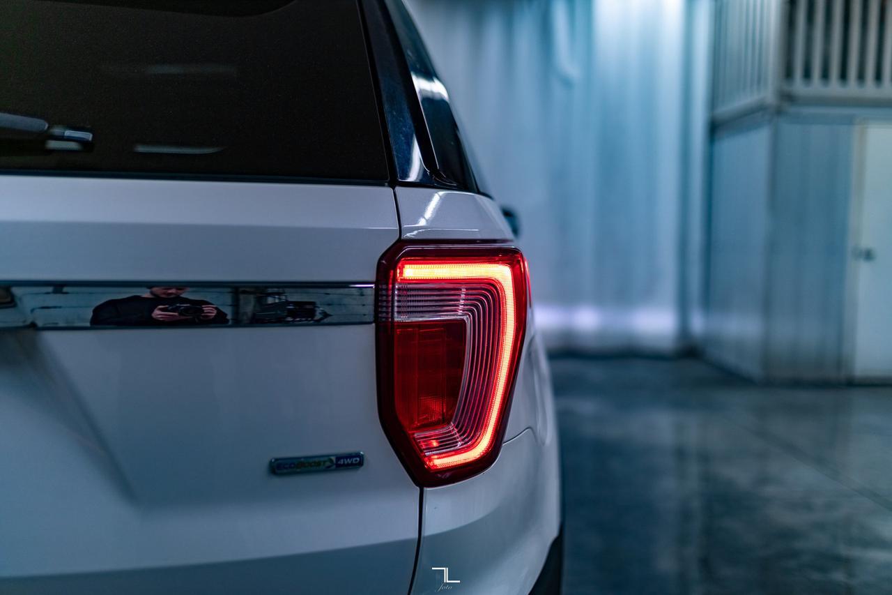 2019 Ford Explorer AWD Limited Leather Roof Nav BCam Red Deer AB