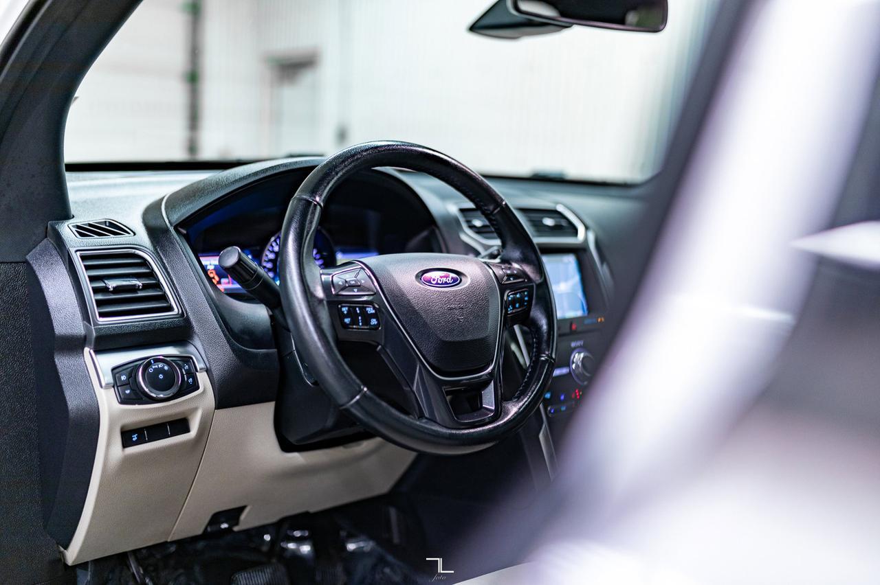 2019 Ford Explorer AWD Limited Leather Roof Nav BCam Red Deer AB