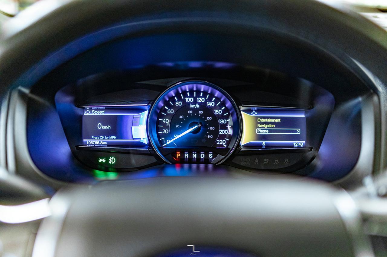 2019 Ford Explorer AWD Limited Leather Roof Nav BCam Red Deer AB