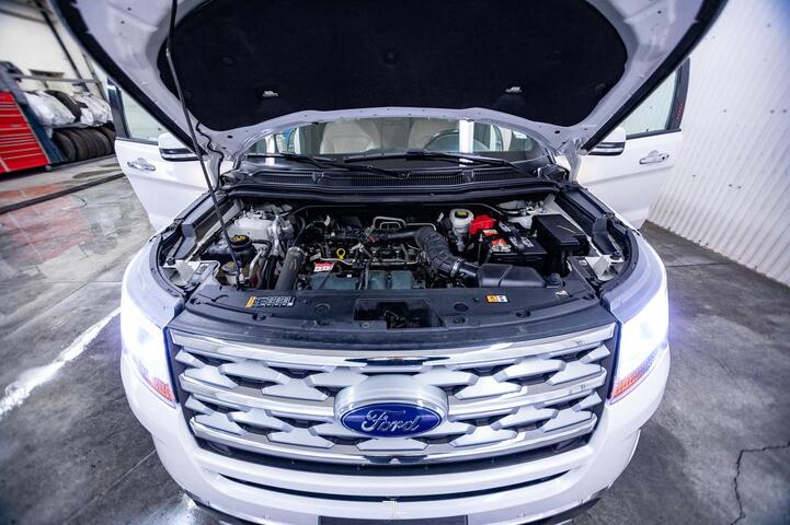 2019 Ford Explorer AWD Limited Leather Roof Nav BCam Red Deer AB 2019 Ford Explorer AWD Limited Leather Roof Nav BCam Red Deer AB