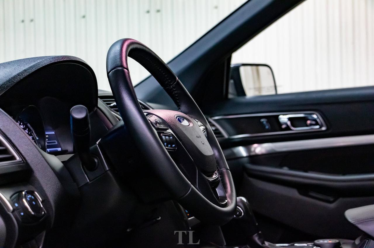 2019 Ford Explorer AWD XLT Appearance Pkg. Leather Roof Nav BCam Red Deer AB