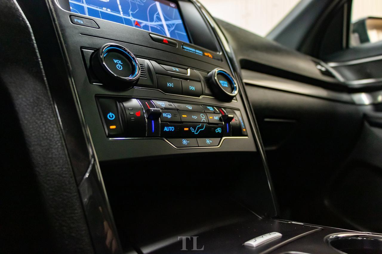 2019 Ford Explorer AWD XLT Appearance Pkg. Leather Roof Nav BCam Red Deer AB