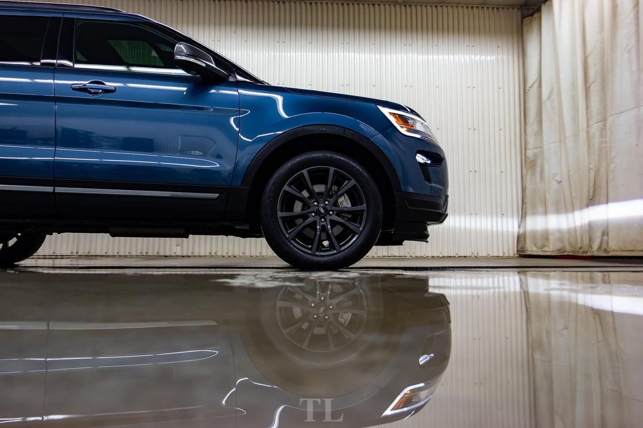 2019 Ford Explorer AWD XLT Appearance Pkg. Leather Roof Nav BCam Red Deer AB