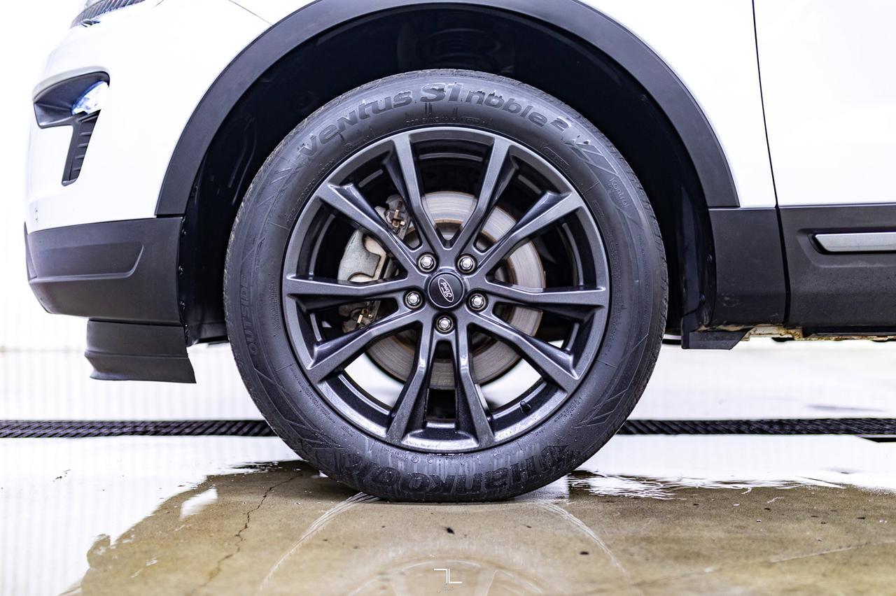 2019 Ford Explorer AWD XLT Leather Nav BCam Red Deer AB